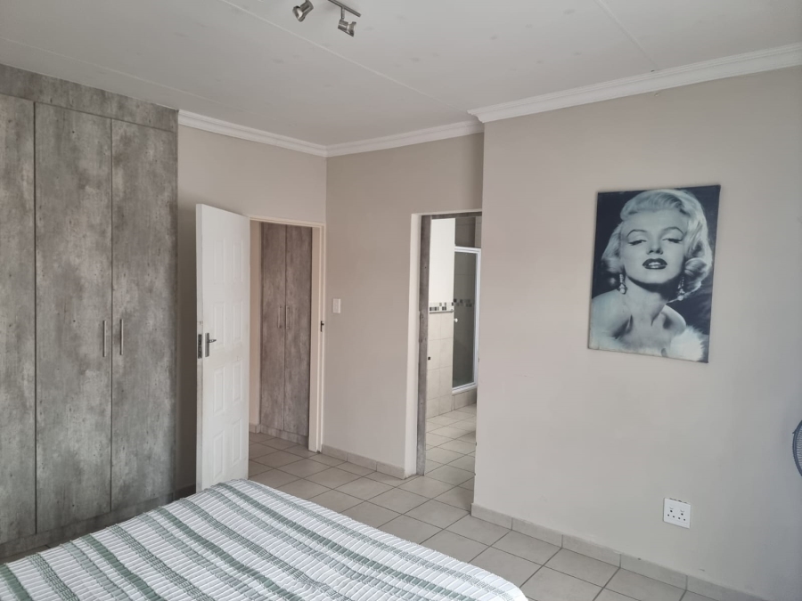 3 Bedroom Property for Sale in Waterval East North West